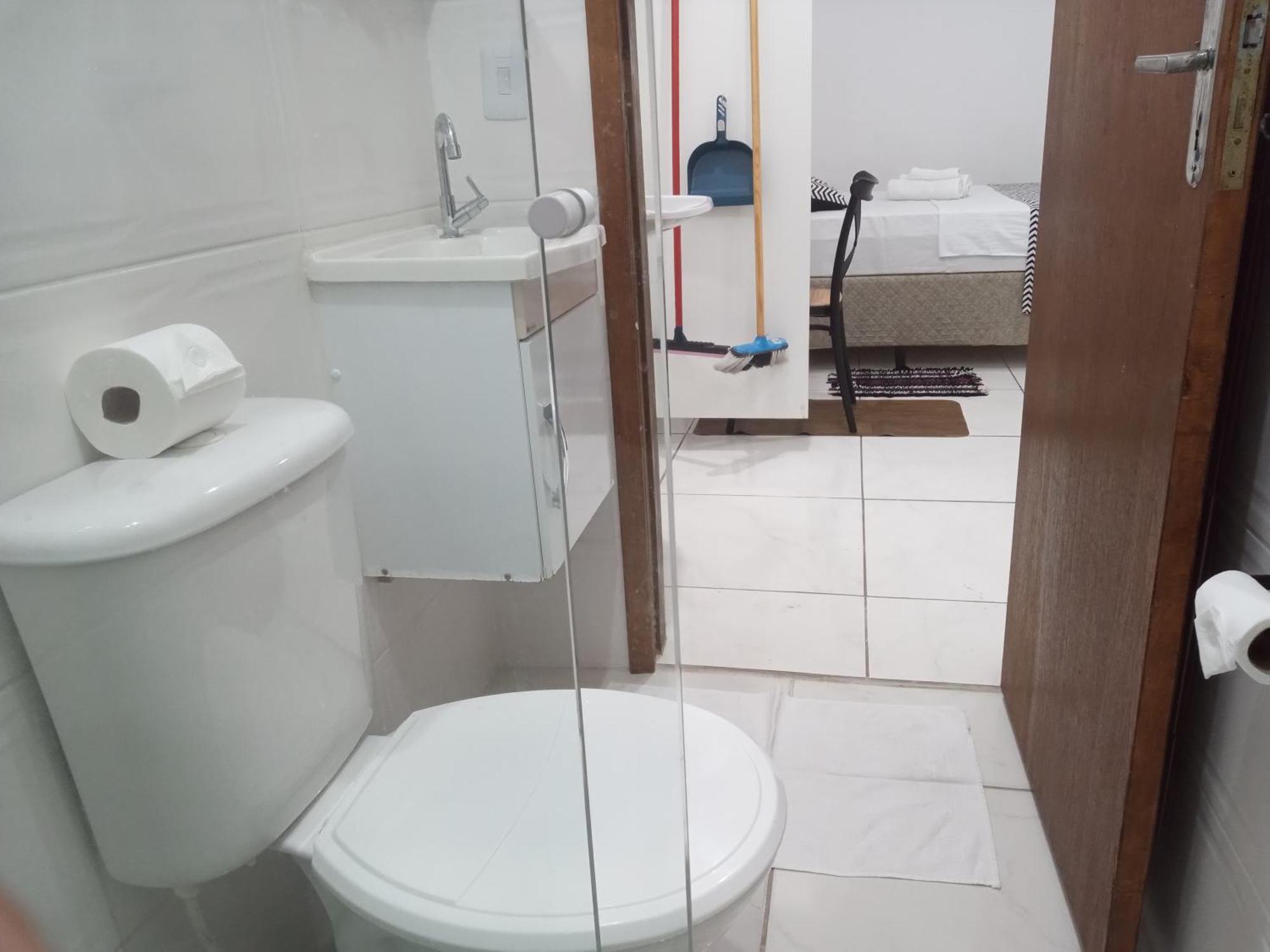Loft9 Completo Ar Cond Canais Assinat Garagem Prox Aparecida E Industrias Apartment